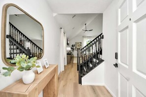 Interior - Sam Houston Race Track/Garage/Pet friendly/BBQGril (Houston)
