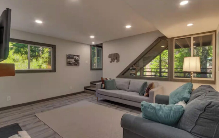 Magical A- Frame Chalet In Fabulous Tahoe City, Walking Distance To The Lake - Lake Tahoe