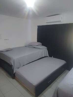 Iron/ironing board, Internet, bed sheets - Ideal for groups or families (Ciudad Madero)
