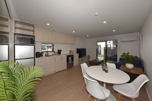 Interior - The Moorhouse Hideaway | Modern 1BR City Retreat (Christchurch)