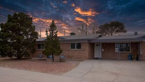 Exterior - Comfortable  Spacious Private family home (El Paso)