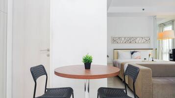 Standard Studio | Dining room