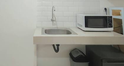 Neat And Warm Studio Room At Apartment Bandaraya - Tallasa City Makassar