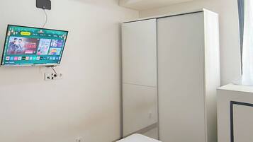 Studio Standard