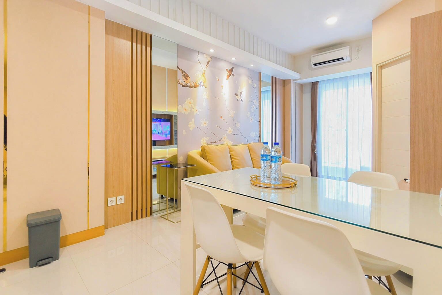 Standard Apartment | Dining room