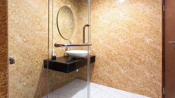 Studio Standar | Kamar mandi