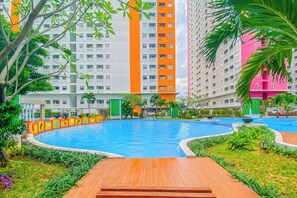 Exterior - Lovely Urban Living In 2Br At Apartment Green Pramuka City (Jakarta)