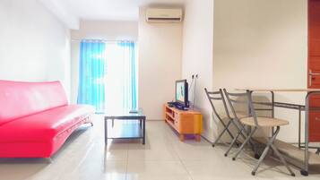 Standard Apartment | Living room