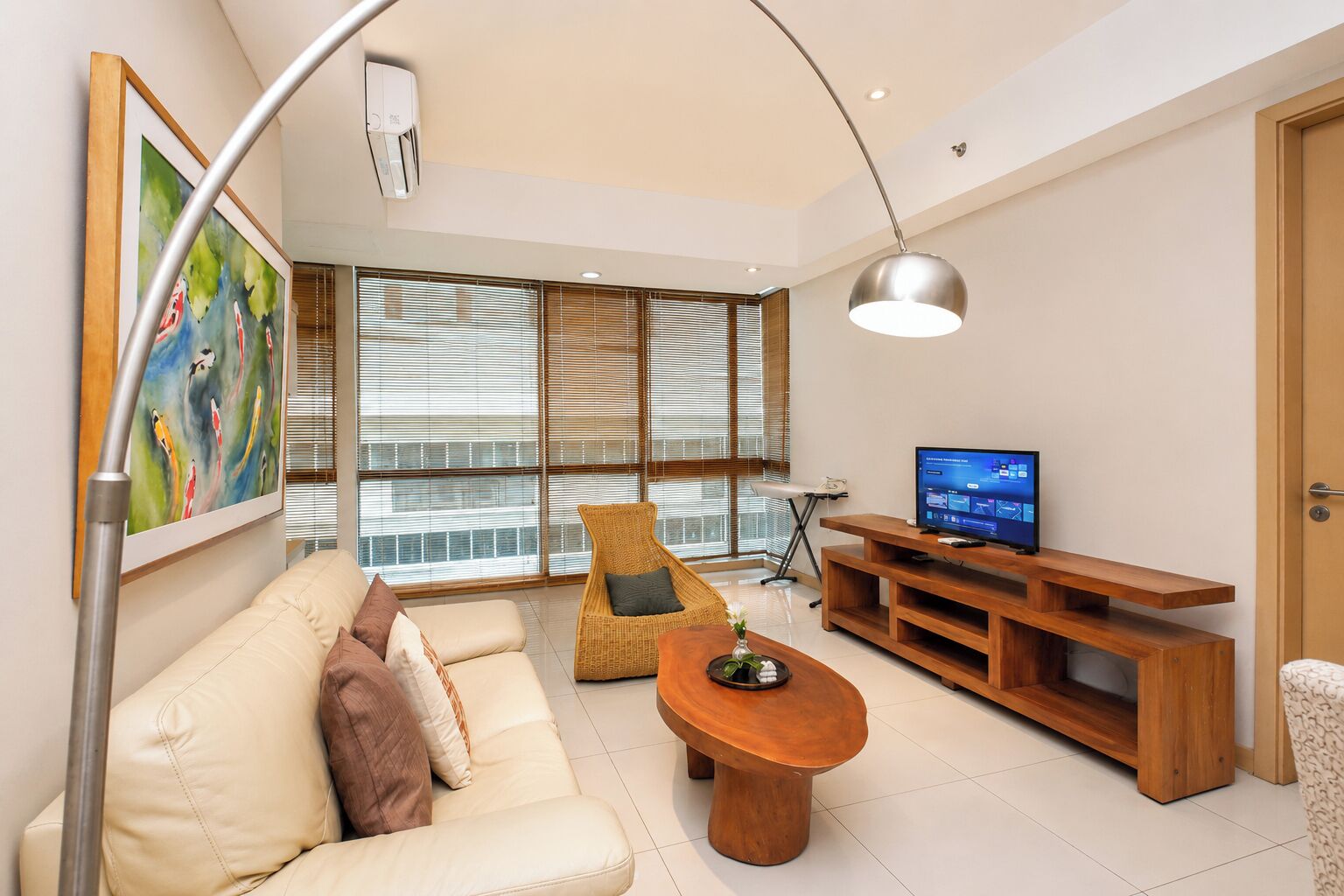 Standard Apartment | Living room