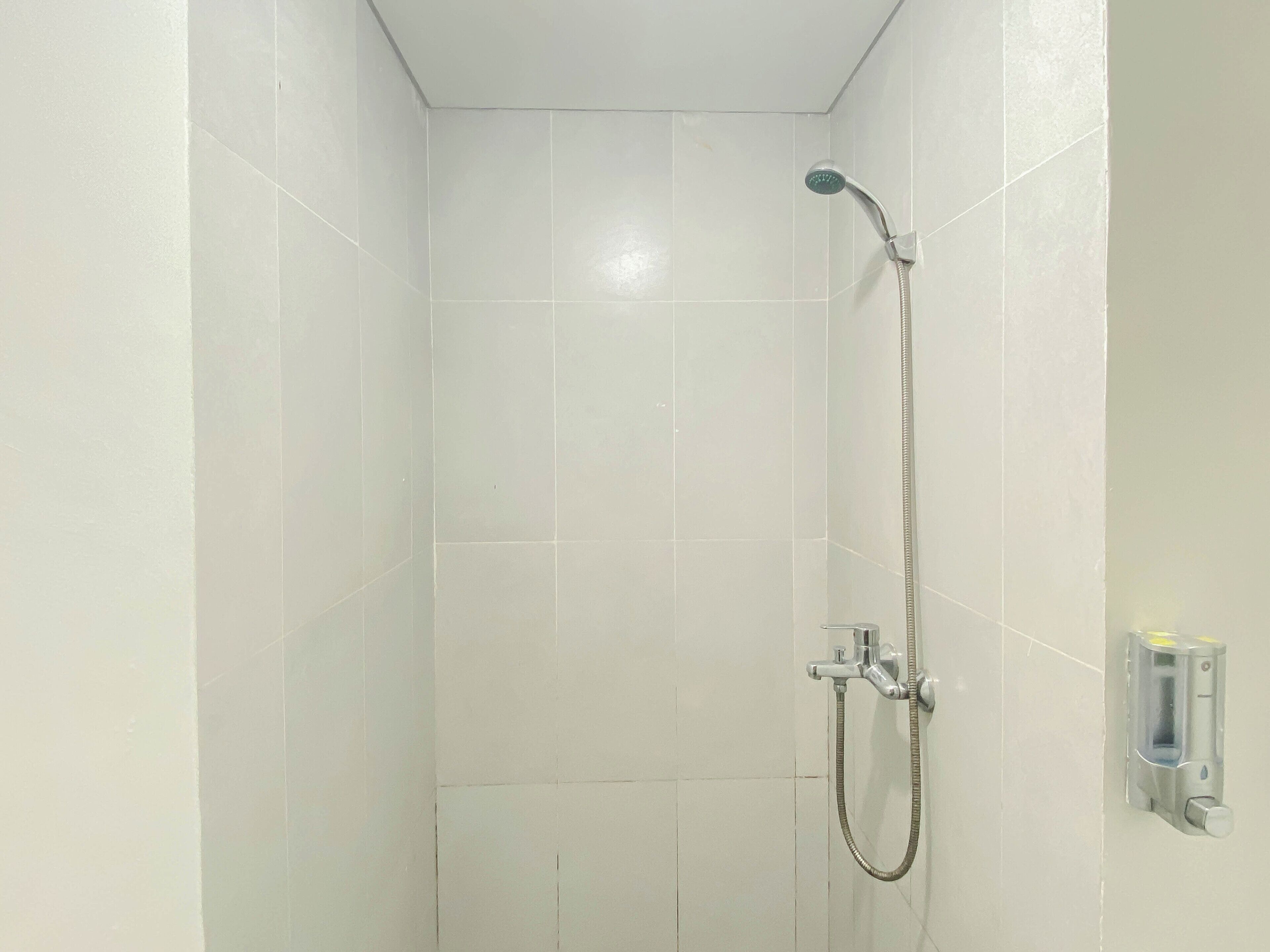 Standard Studio | Bathroom