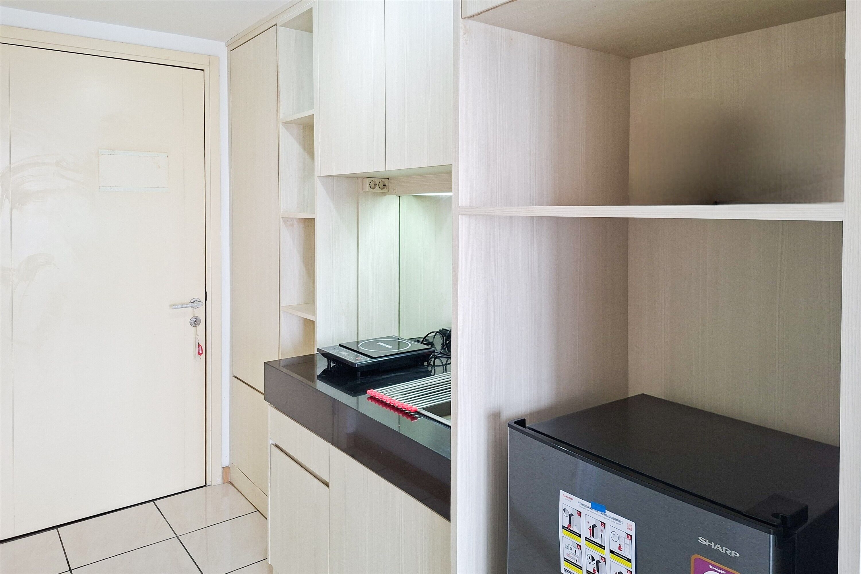 Standard Studio | Private kitchen | Electric kettle