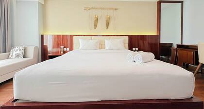 Classic Wooden Touch Studio Room At Apartment Mataram City