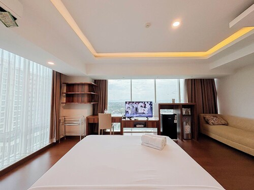 Best Deal Studio At Mataram City Apartment