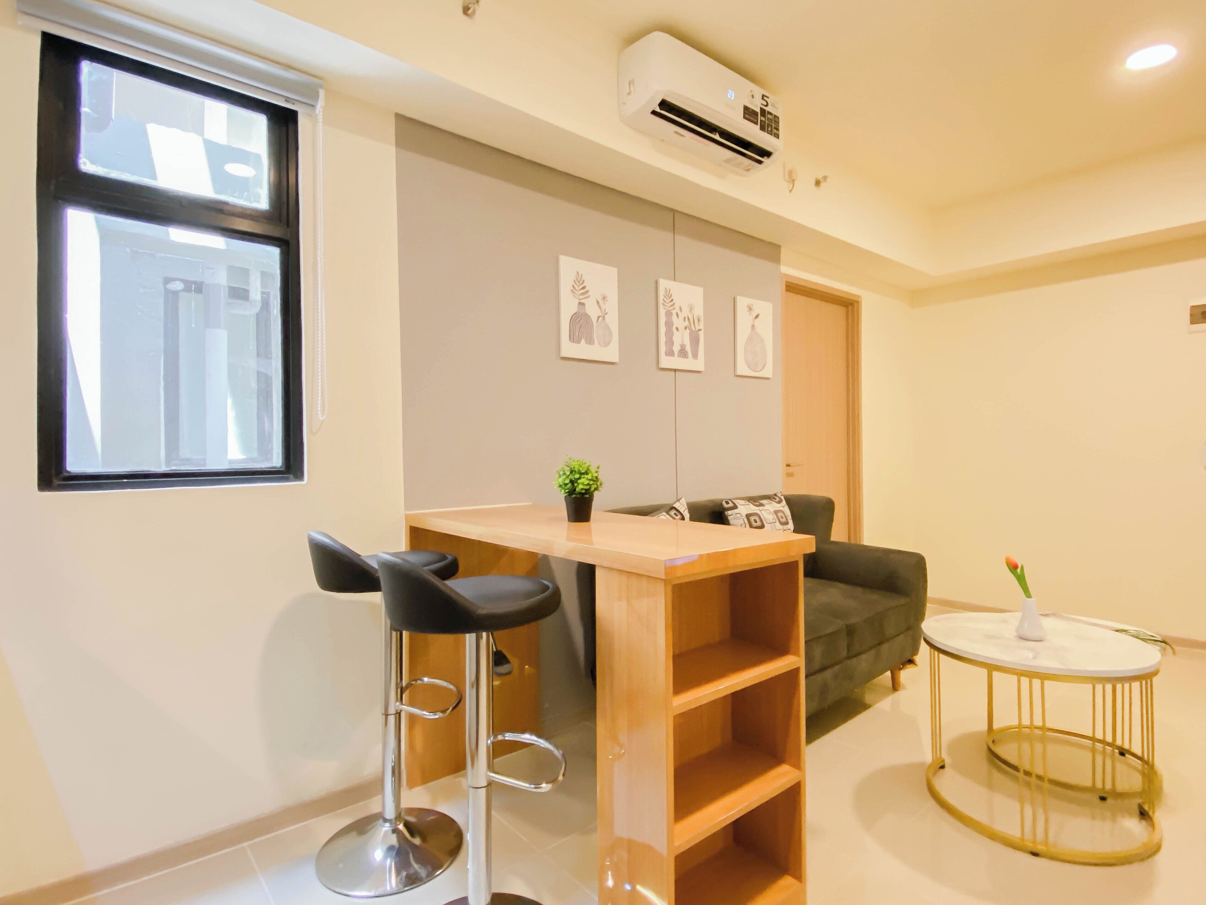Standard Apartment | Dining room