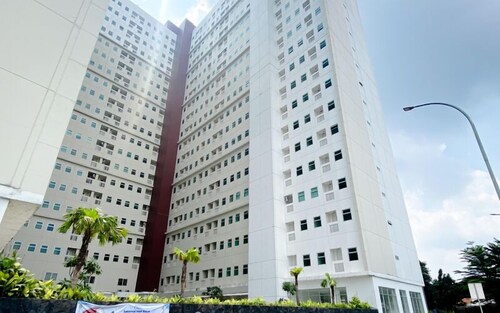 Comfy And Minimalist Studio Room At Apartment Menara Swasana