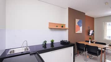 Standard Apartment | Private kitchen | Electric kettle