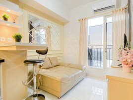 Standard Apartment | Living room