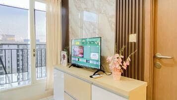 Standard Apartment | Television