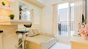 Standard Apartment | Living area