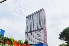 Exterior - Bright And Cozy Studio Room At Apartment Samesta Mahata Serpong (South Tangerang)