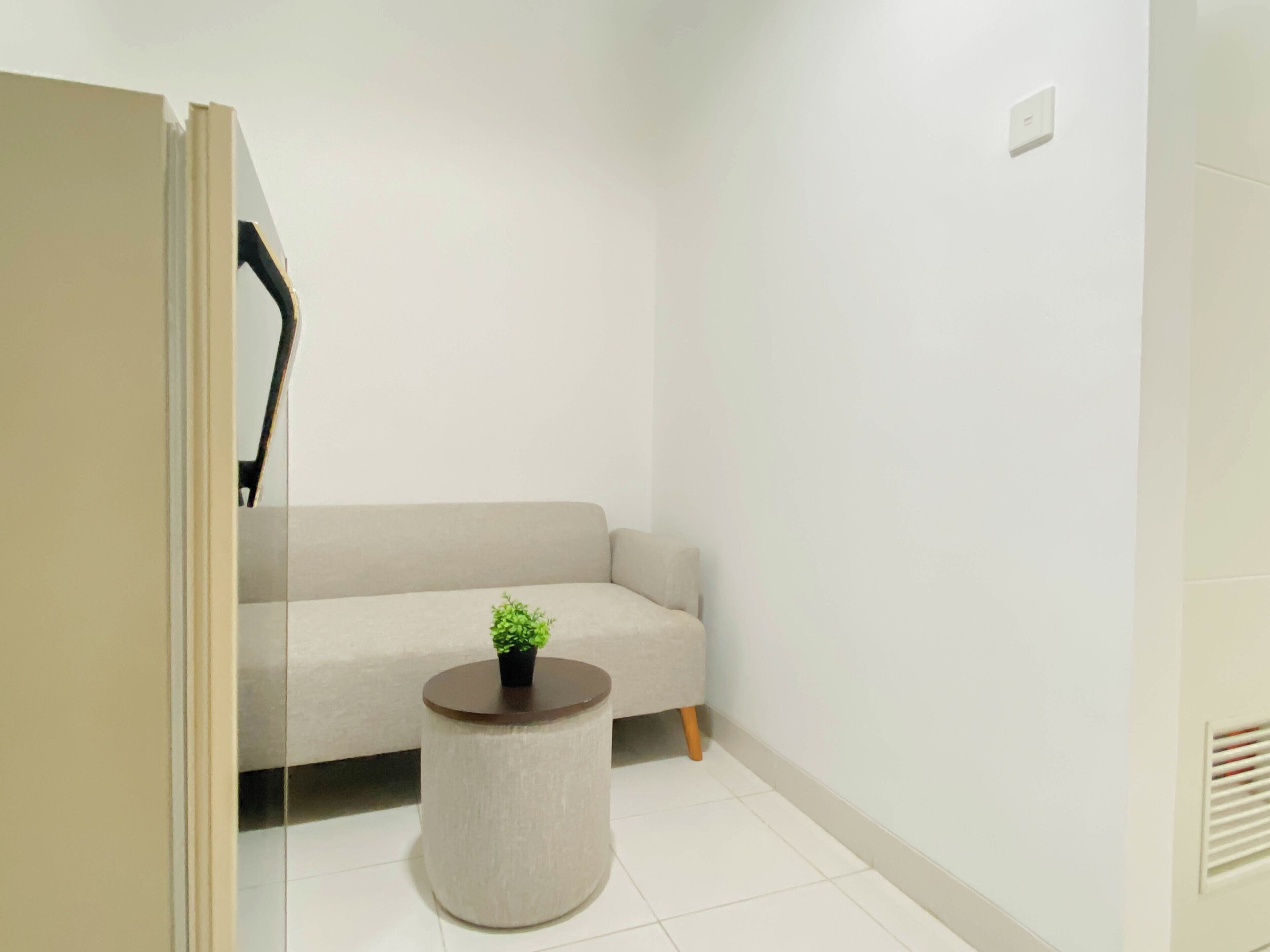 Standard Apartment | Living room