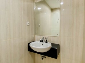 Standard-Apartment | Badezimmer
