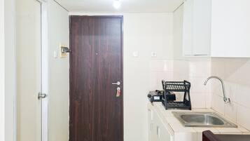 Apartemen Standar | Dapur pribadi | Ketel listrik