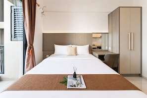 Interior - Studio Apartment With Functional Design At Sky House Bsd (Pagedangan)