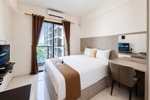 Interior - Studio Apartment With Functional Design At Sky House Bsd (Pagedangan)