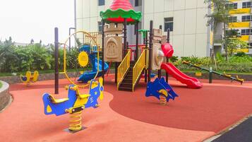 Tempat bermain anak - outdoor
