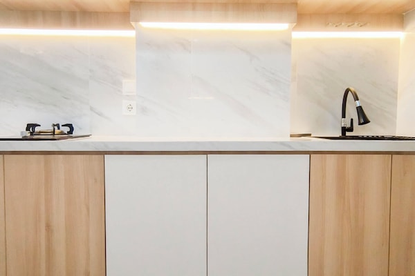 Standard Studio | Private kitchen | Electric kettle