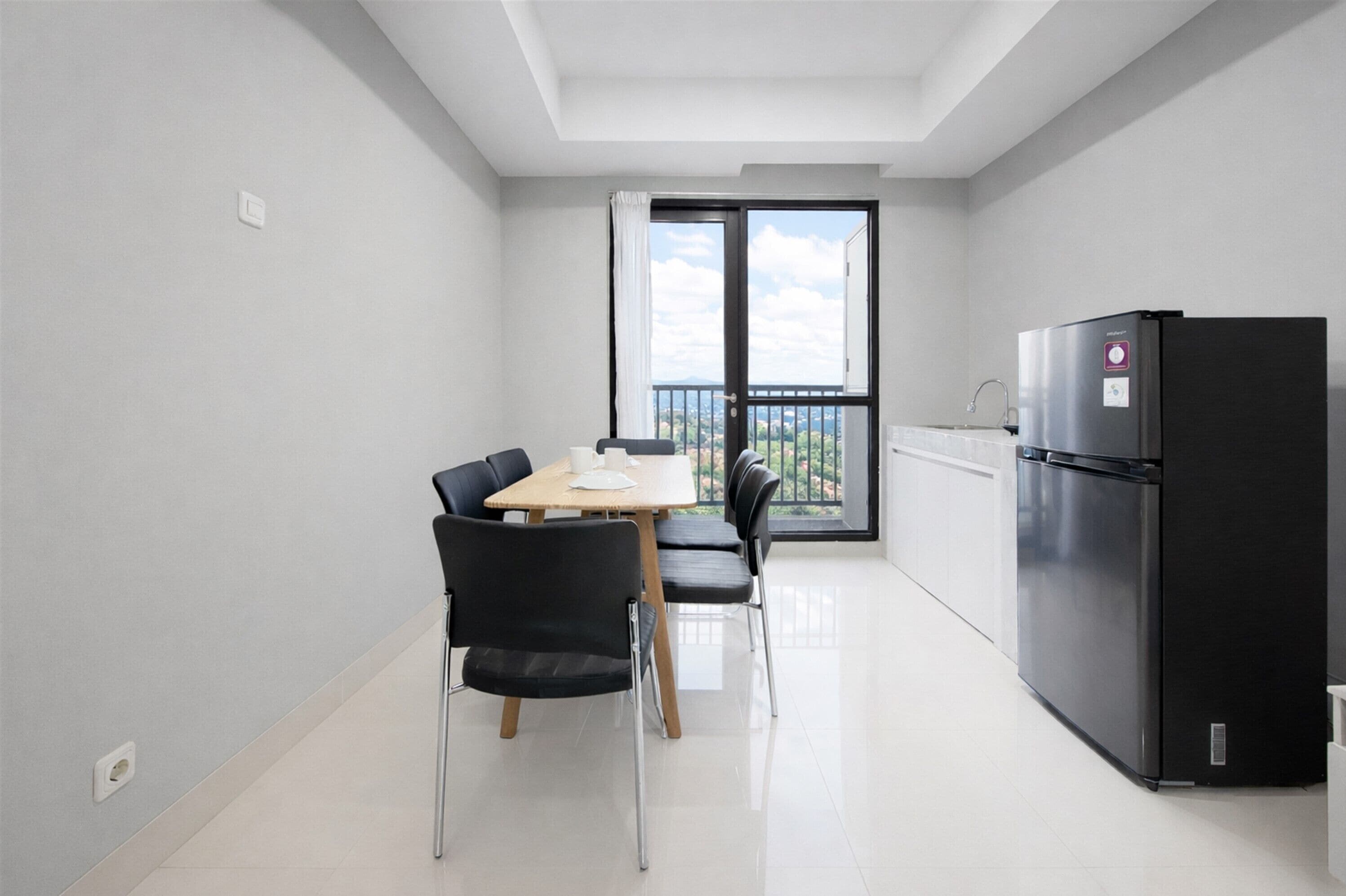 Standard Apartment | Dining room
