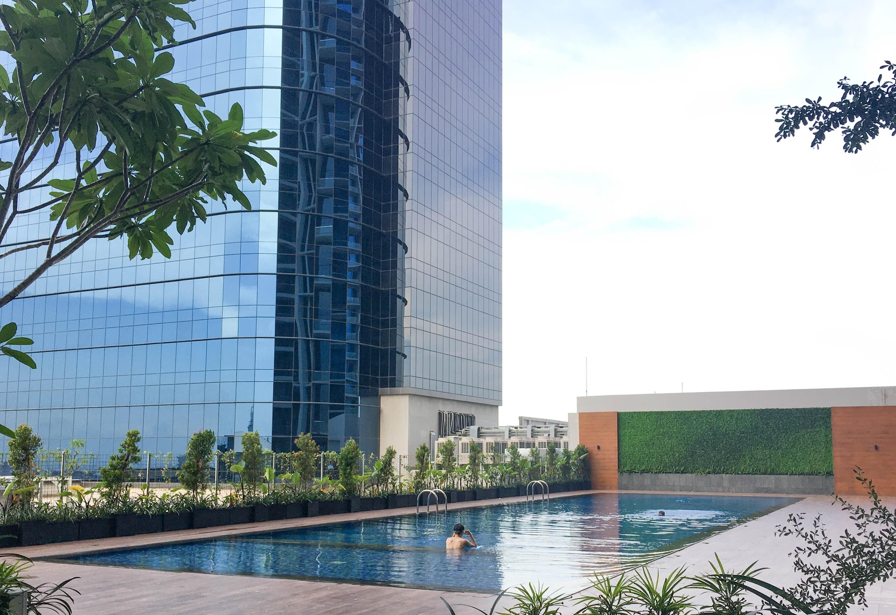 Hồ bơi ngoài trời 