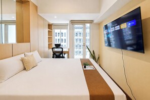 Room - Good Studio Apartment Tokyo Riverside Pik 2 Near Nice (Teluknaga)