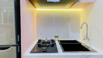 Standard Apartment | Private kitchen | Electric kettle
