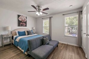 Room - Comfy Town Home - Private - Right off Highway (Gainesville)