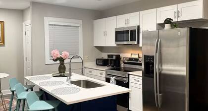 Luxury Home 5 min Uptown Charlotte Chic Glam Clt