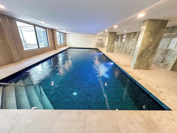 Victory Suites, - Swimming Pool And Gym, Close To Airport, Beach And Ocean Village - Gibraltar