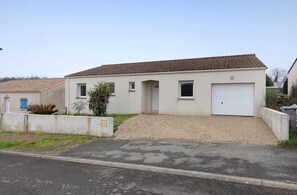 Exterior - Vrbo Property (Rives de l'Yon)