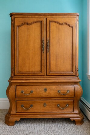 Interior - Turtle Cove Room (Kent County)