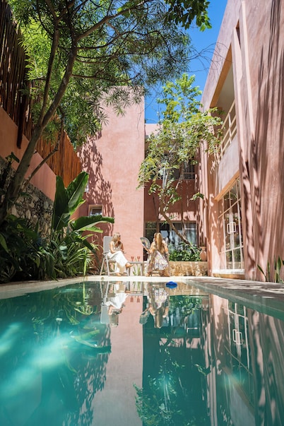 Flamenco, double room in Casa Sofia Centro, live Merida!