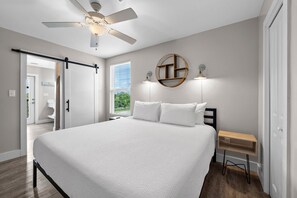 8 bedrooms, iron/ironing board, free WiFi, bed sheets - Full Home Duplex, Includes BOTH Sides w/ Private Pool Steps from Beach (Gulf Shores)