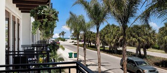 Park Place 4 - 2 bedroom / 2 bath / Village Location! Sleeps 4