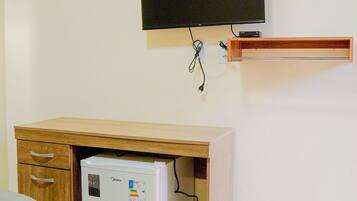 Basic Triple Room | Blackout curtains, iron/ironing board (on request), free WiFi