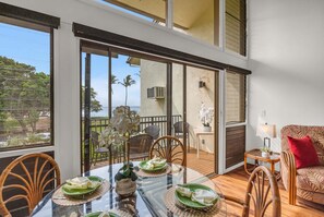 Dining - Maalaea Oceanview 1BD + Loft Getaway (Wailuku)