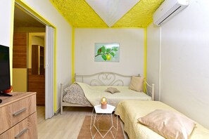 Internet - Apartment 2428/206887 (Istria - Pula), 4500m from the beach (Pula)