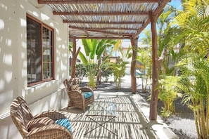 Terrace/patio - Downtown Casita W/ Pool, Few Steps To The Beach (Los Barriles)