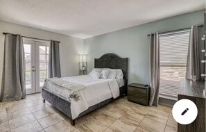 Room - Gated Comm Pool Gym  Laundry Utep Downtown (El Paso)