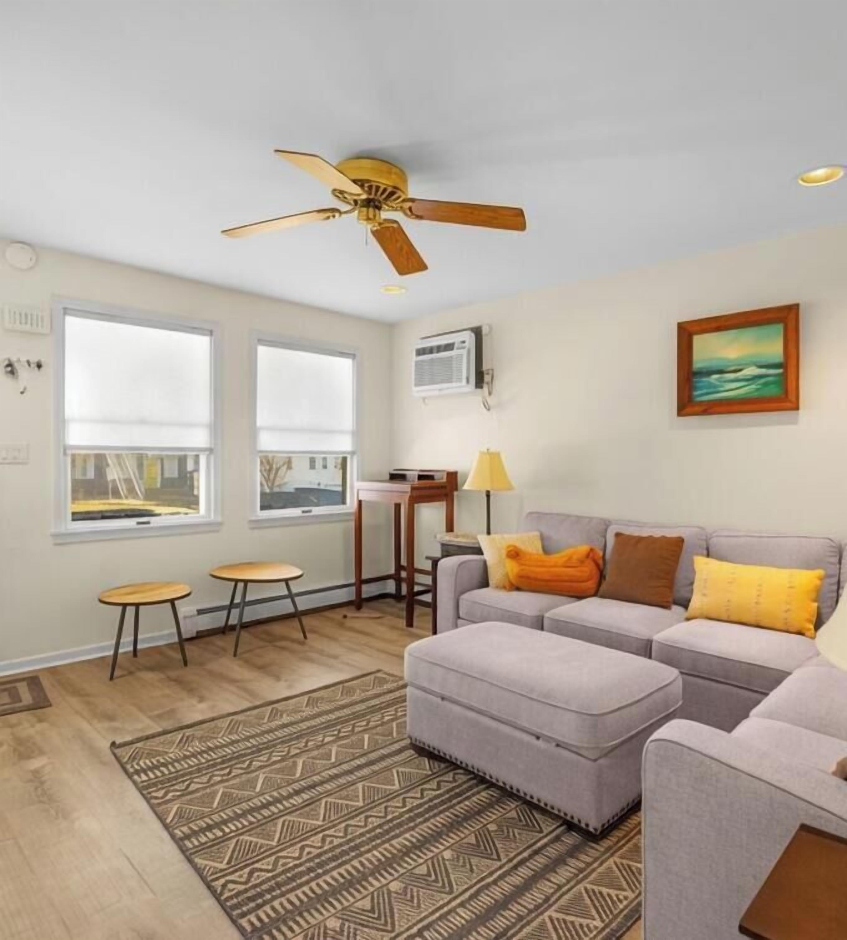 5-min Walk To Boardwalk! Parking, Ac, Grill, Washer. We Include Beach Gear! - Wildwood, NJ