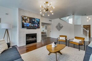 Living area - Luxury Retreat 6BR/3.5BA | Pool, Hot Tub & Game Room (Sachse)
